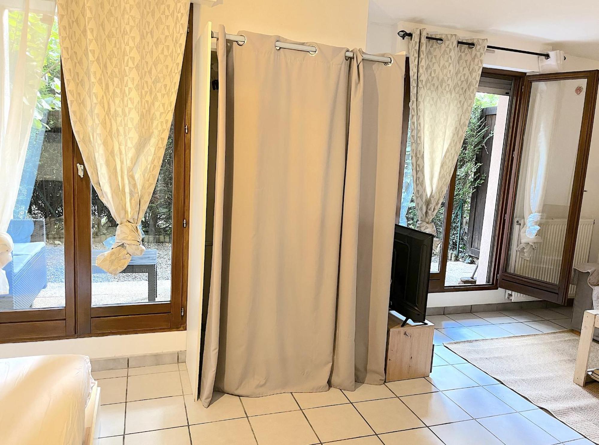 Joli Studio Avec Jardin Apartment อานซี ภายนอก รูปภาพ