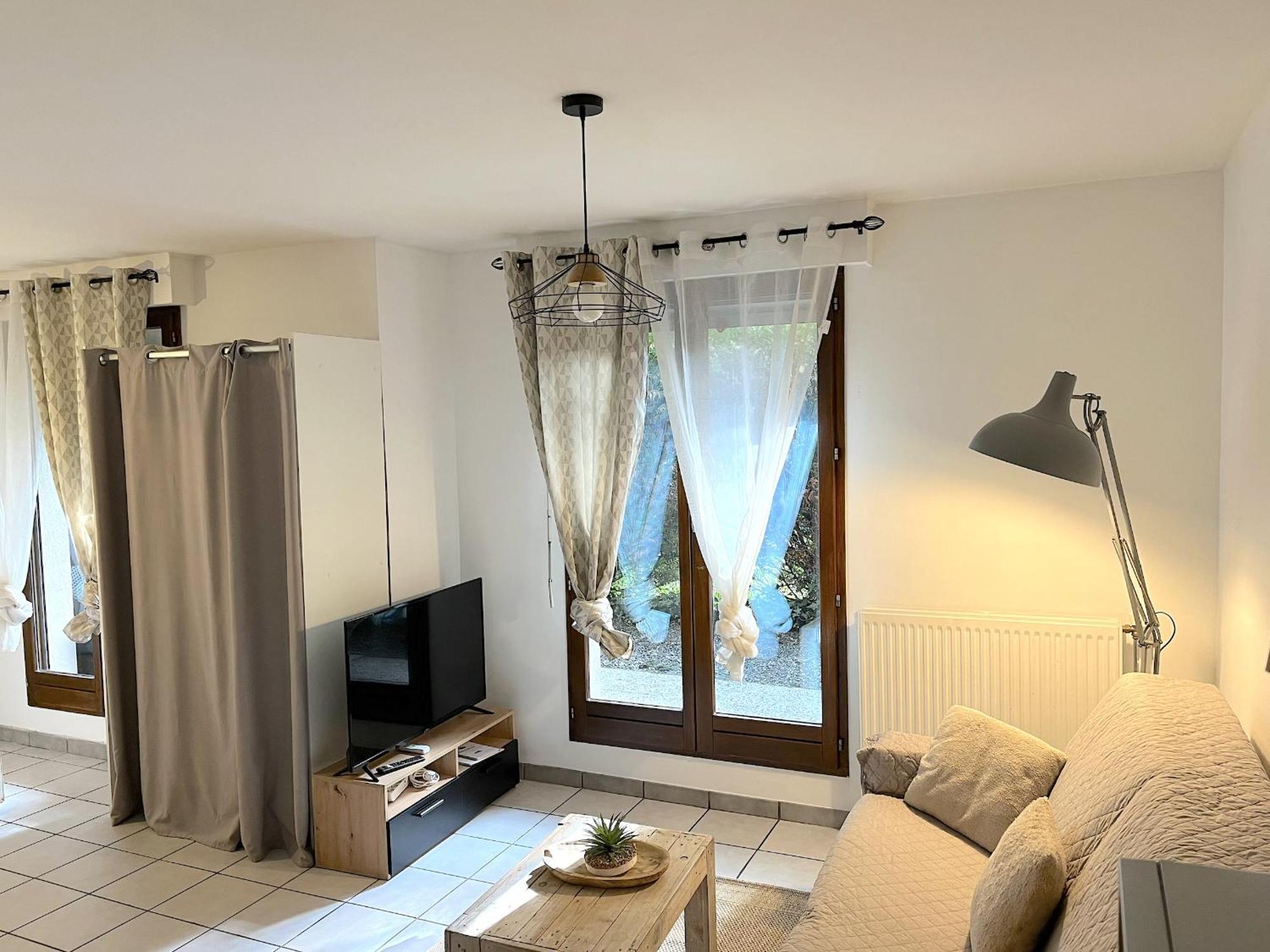 Joli Studio Avec Jardin Apartment อานซี ภายนอก รูปภาพ