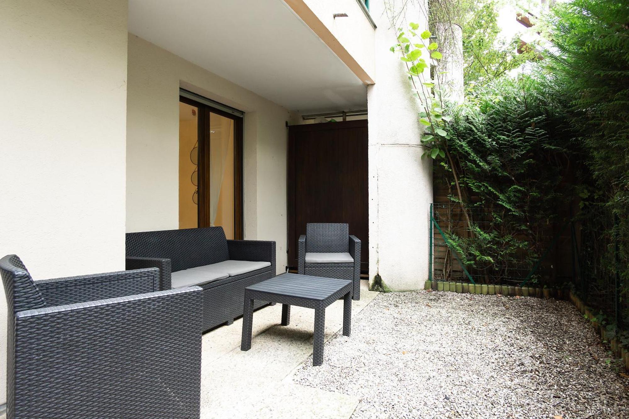 Joli Studio Avec Jardin Apartment อานซี ภายนอก รูปภาพ